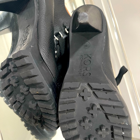 ✨MK Leather Booties✨ - Picture 4 of 5